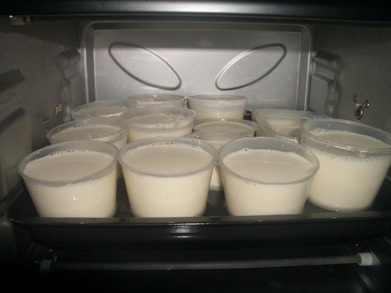 Cách làm sữa chua (yaourt) ngon mịn chuẩn công thức đơn giản tại nhà