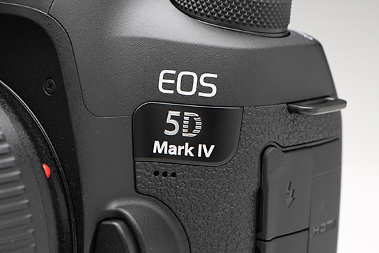 EOS 5D Mark IV: Đánh Giá Bằng Hình Ảnh (1) - Thiết Kế Bên Ngoài