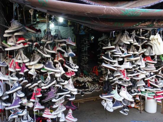 Những lưu ý Không Thể Thiếu cho người mới kinh doanh giày secondhand