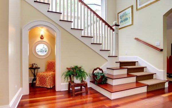 Phong thủy cầu thang: Những nguyên tắc cần biết để rước tài lộc vào nhà