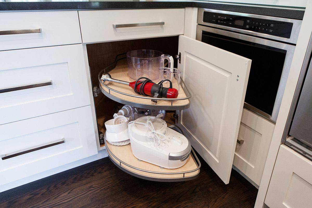 Bạn nên đặt đóng riêng để khay trượt phù hợp với diện tích, không gian bếp.